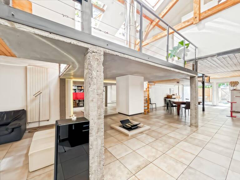 LOFT D’EXCEPTION AVEC JARDIN ET GARAGE- LYON 3ᵉ – DAUPHINÉ LACASSAGNE — photo 1