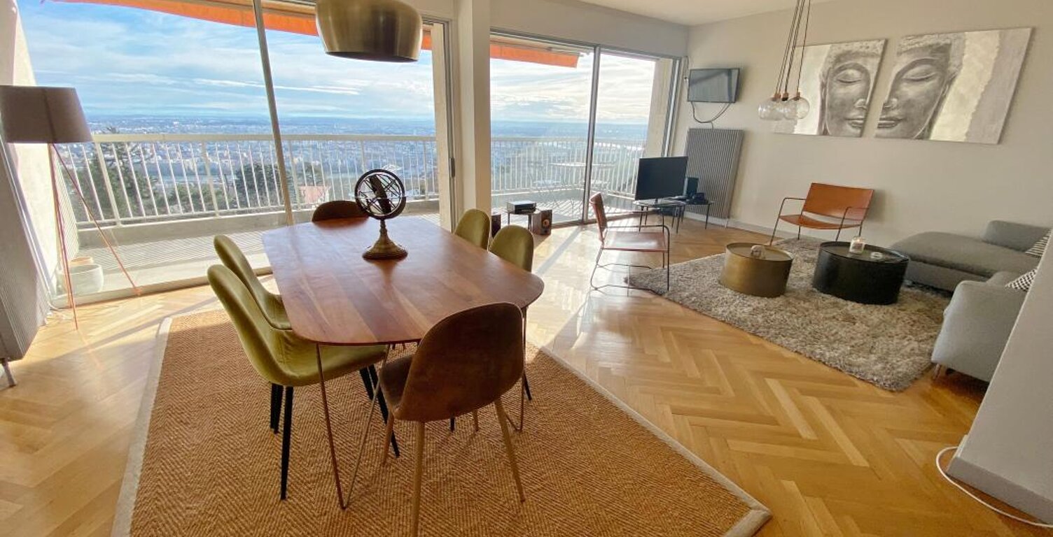 Appartement d exception Vues sur Lyon et les Monts du Lyonnais — photo 1