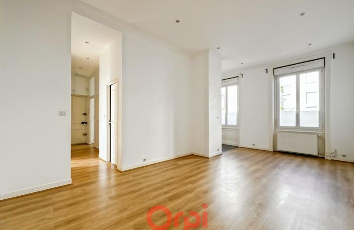 Montchat – Cœur de quartier – T4 74 m² entièrement rénové — photo 4