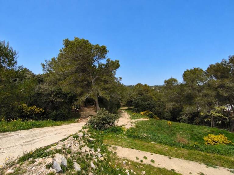 Terrain constructible – Nîmes secteur Carémeau — photo 1
