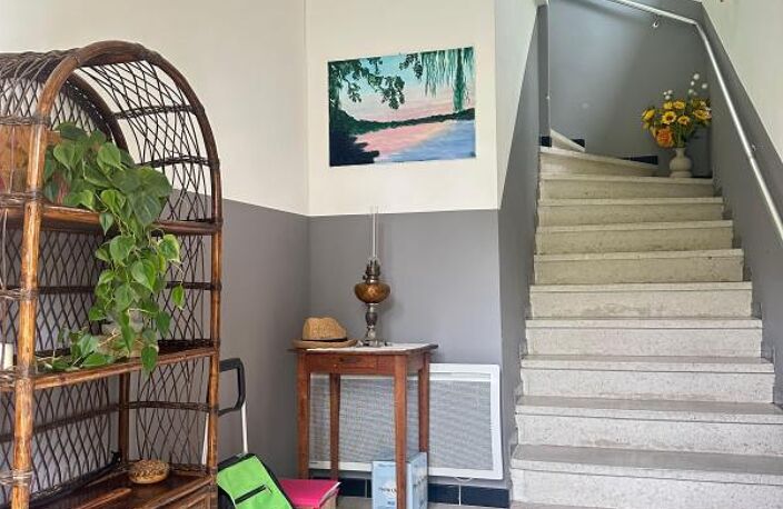 NÎMES quartier l’alouette À Vendre Appartement ensoleillé avec terrasse, jardin et garage — photo 2
