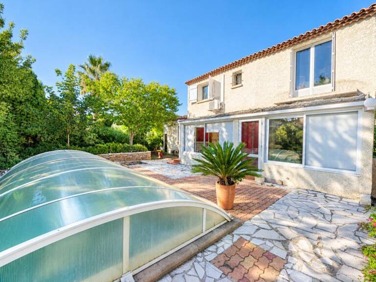 Gigean – Maison familiale T6, non mitoyenne avec piscine, garage et hangar — photo 1
