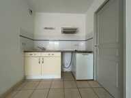 Appartement T2 avec ascenseur, balcon et parking privé — photo 2