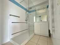 Appartement T2 avec ascenseur, balcon et parking privé — photo 4