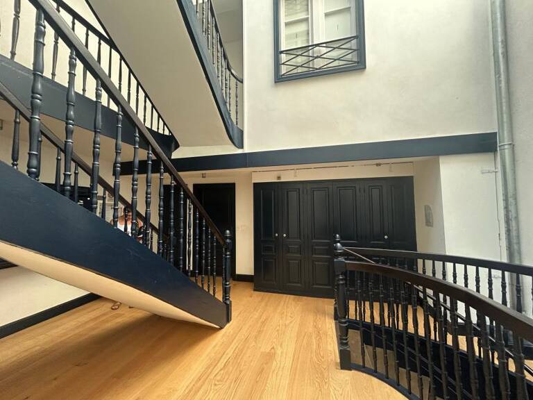 Appartement À Vendre — photo 1