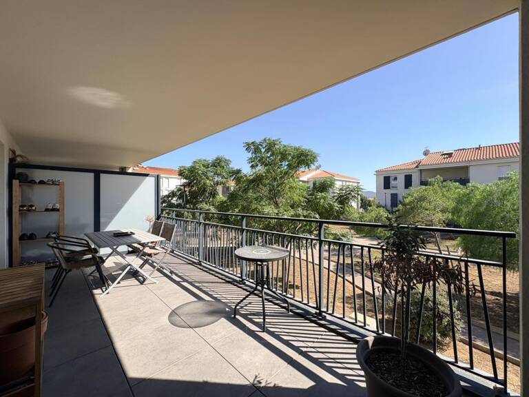 Appartement À Vendre T2 La Farlède — photo 1