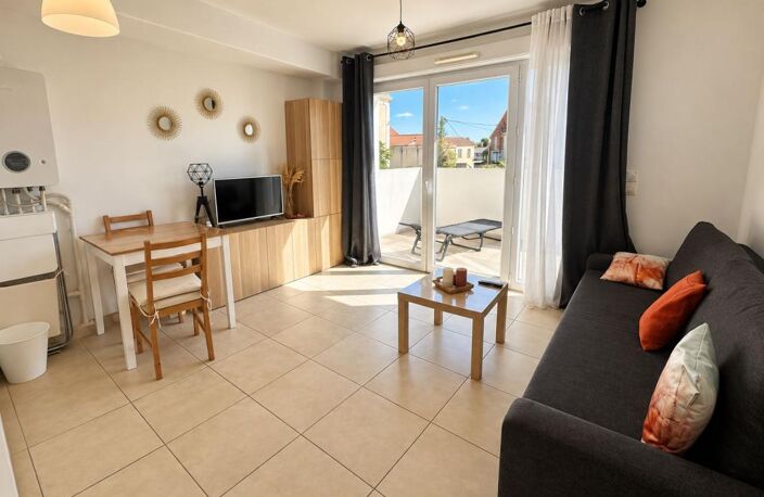 Studio spacieux À Vendre la Seyne sur mer vue mer, terrasse et parking — photo 3