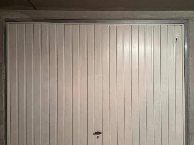 Parking À Louer - Box Fermé — photo du bien