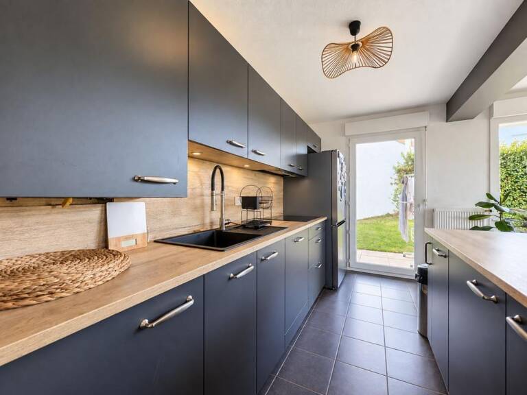 Appartement T3 avec jardin, place de parking et garage — photo 1