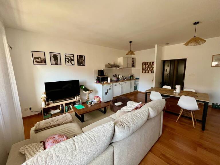 Appartement À Vendre — photo 1