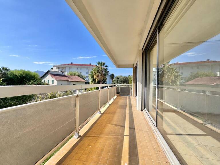 À VENDRE APPARTEMENT DE 209 M² - BALCON - CAVE - 13008 MARSEILLE — photo 1