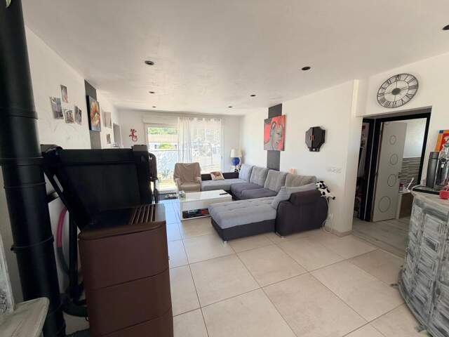 Maison de plain pied Cozes 4 pièces avec Garage — photo du bien