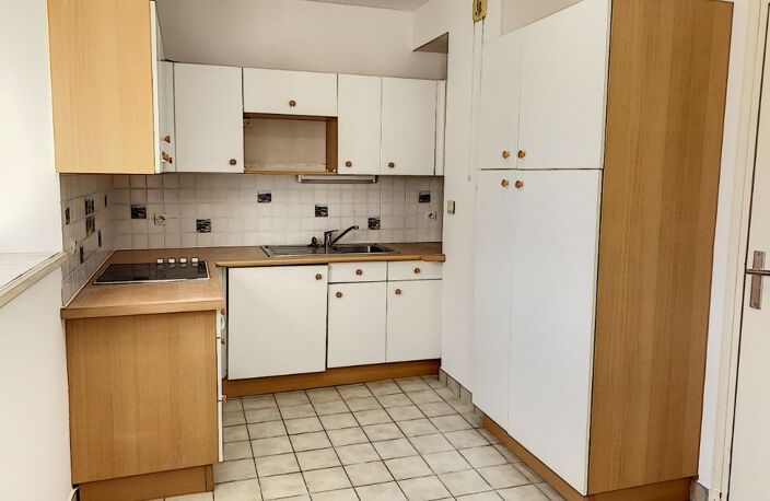 TOURS centre T2 de 58.60 m² + parking — photo 4