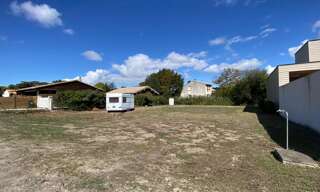 Terrain  690 m² à vendre à Les Mathes (17570)