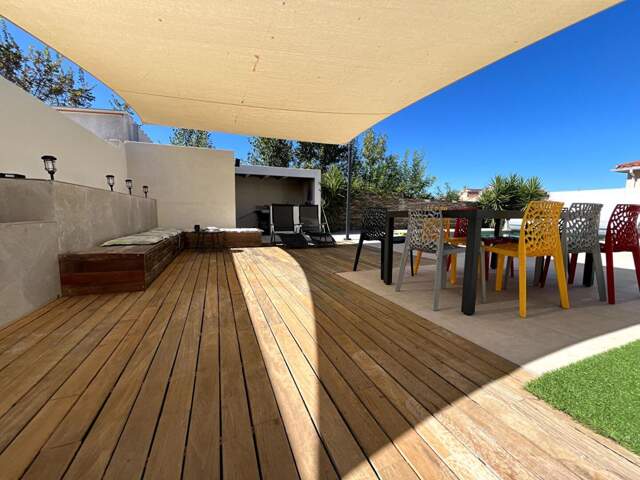 Magnifique villa de standing de 170 m²  sur un terrain 4 faces  avec piscine dans un secteur prisé — photo du bien