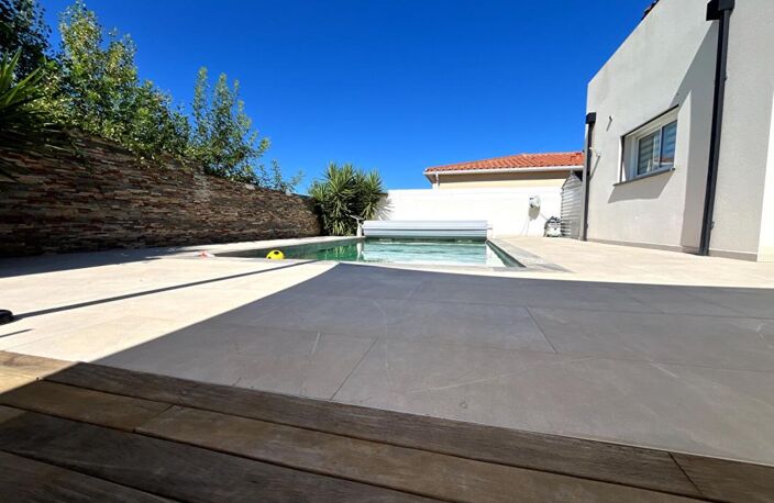 Magnifique villa de standing de 170 m²  sur un terrain 4 faces  avec piscine dans un secteur prisé — photo 4