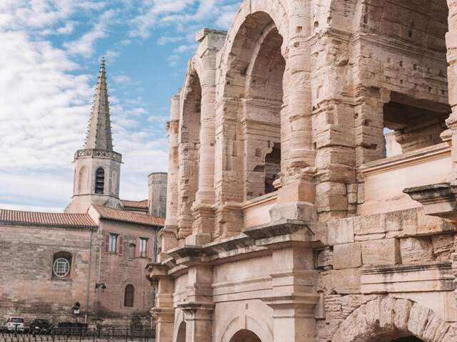 LOT MURS  IMMEUBLE POUR COMMERCE OU HABITAT A AMENAGER — photo du bien