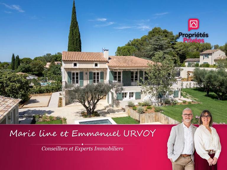PROPRIÉTÉ DE CHARME AU COEUR DES ALPILLES - 5 SUITES  - PISCINE - JARDIN PAYSAGE DE PLUS DE 2 000 M² — photo 1