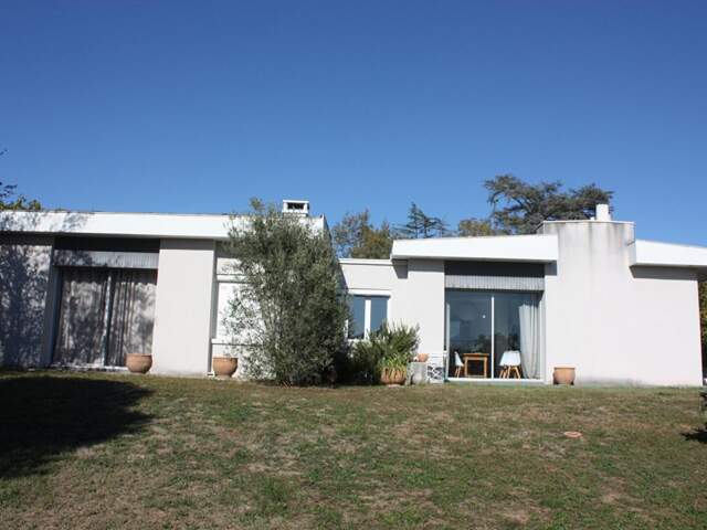 Maison Brindas centre T6 de195 m2 terrain individuel 1640 m² — photo du bien