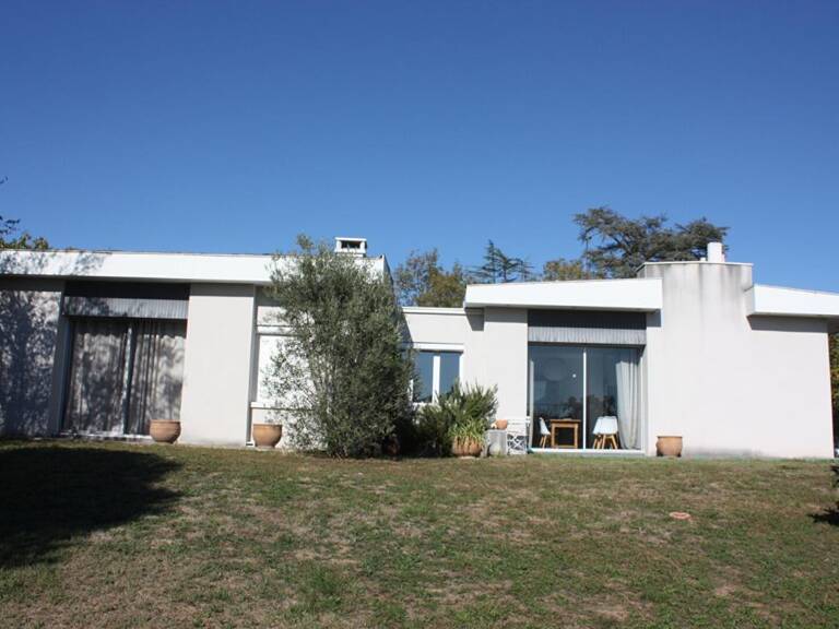 Maison Brindas centre T6 de195 m2 terrain individuel 1640 m² — photo 1