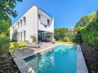 Au calme lumineuse maison non mitoyenne avec jardin, piscine et stationnement — photo 4