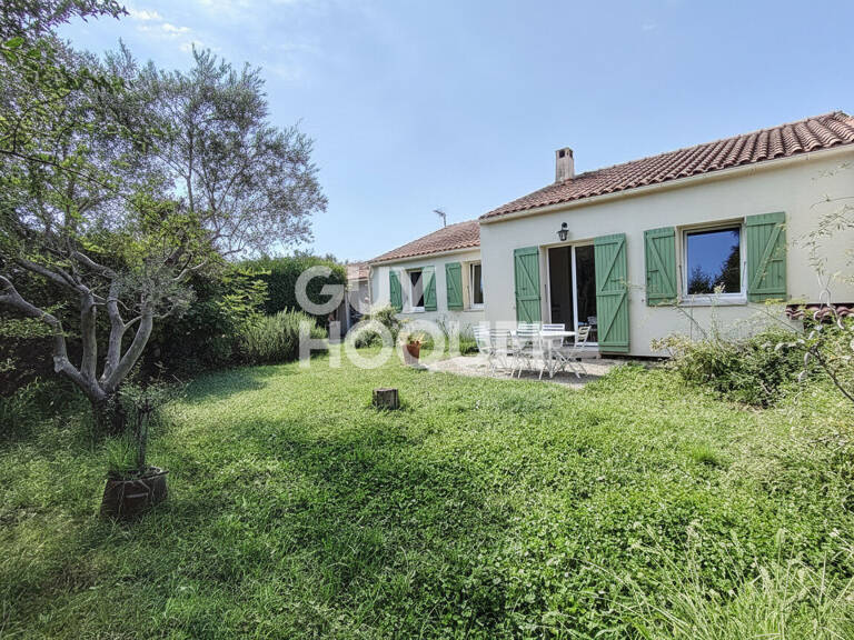 Carpentras - Villa plain pied de 91 m² - 4 pièces avec jardin et garage — photo 1