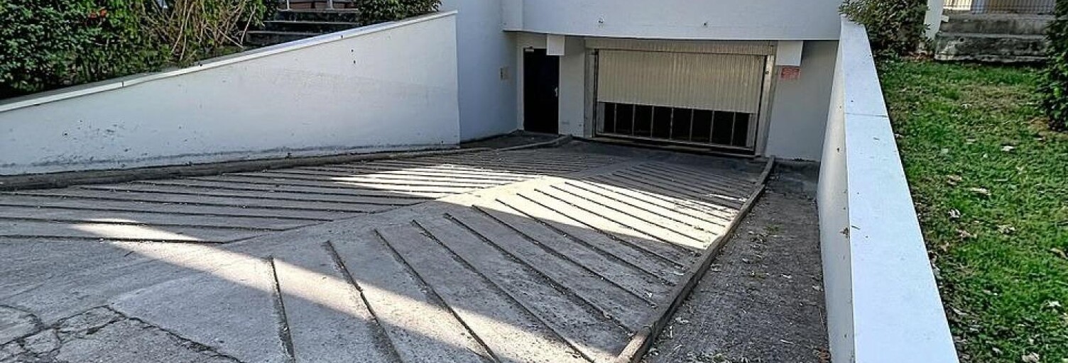 Garage  10 m² à vendre à Torcy (77200)