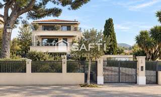 Appartement 4 Pièces 118 m² à vendre à Sanary-sur-Mer (83110)