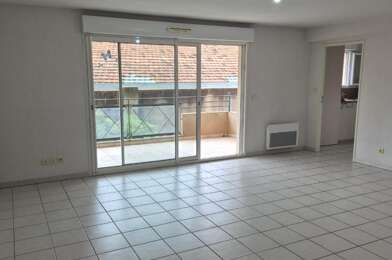 Appartement 3 pièces 901 €