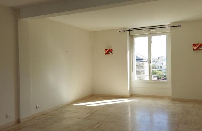 Location appartement 3 pièces 93 m² à Tours (37000) — photo 2