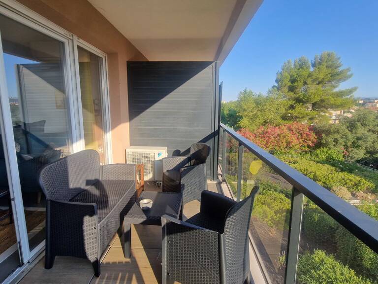 BEL APPARTEMENT RÉCENT 3 PIÈCES AVEC TERRASSE À FRÉJUS GALLIENI — photo 1