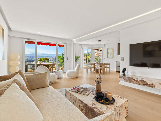 Nice - Mont Alban - Grand 3 pièces de 89,05 m² entièrement rénové avec terrasse, — photo du bien