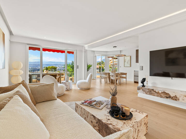 Nice - Mont Alban - Grand 3 pièces de 89,05 m² entièrement rénové avec terrasse, — photo 1