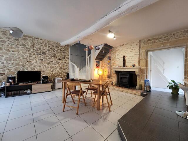 Maison proposé à Saint-Macaire