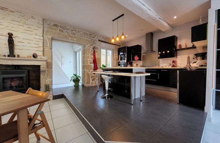 Vente maison 5 pièces 120 m² Saint-Macaire (33490) — photo 2