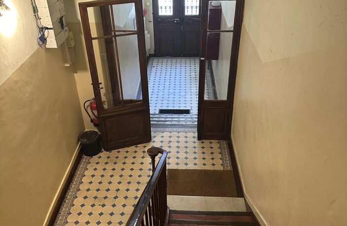 EXCLUSIVITÉ - MARSEILLE – IMMEUBLE DE RAPPORT R+6 – 738 M² — photo 3