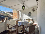Belle maison de ville avec terrasse — photo 2