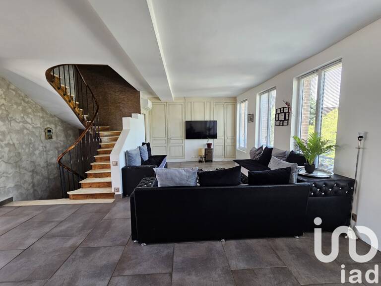 Vente Maison/villa 11 pièces — photo 1