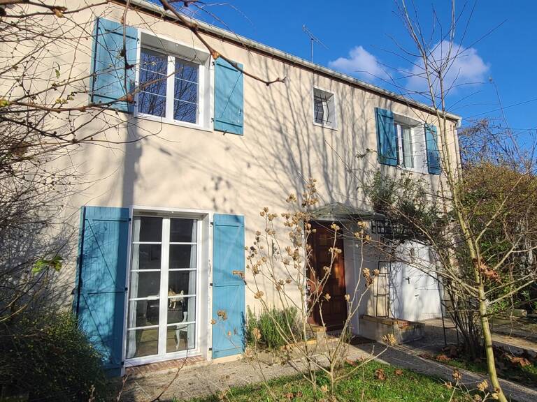 Vente Maison/villa 8 pièces — photo 1