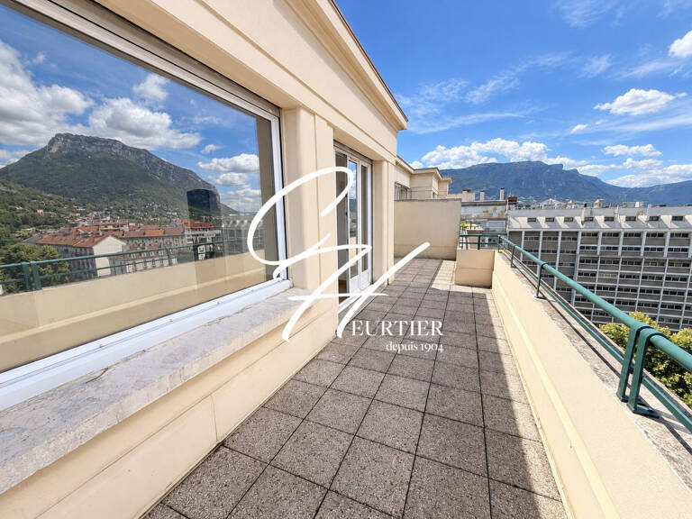 GRENOBLE - APPARTEMENT T2 - VUE PANORAMIQUE — photo 1