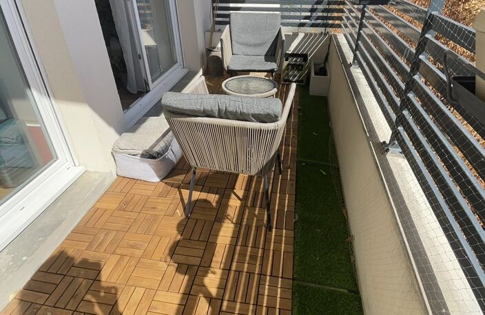 Beau type 2 avec terrasse et parking — photo 4
