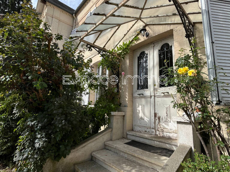 MAISON FAMILIALE - 213M² - 7 PIECES - DOUBLE GARAGE - JARDIN — photo 1