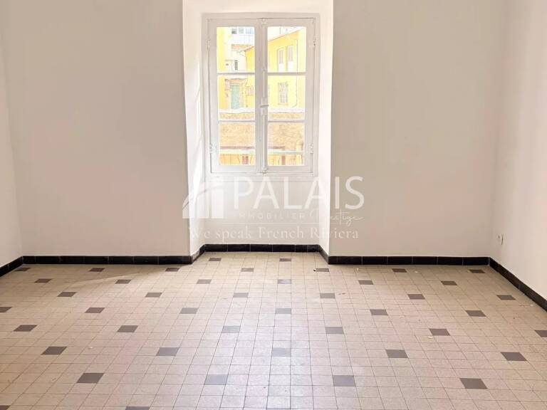 //NICE-LE PORT- 4P A RENOVER// — photo 1