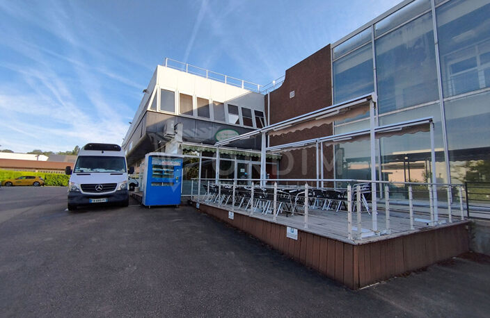 AUXERRE - SECTEUR AV CHARLES DE GAULLE -  LOCAL RESTAURANT OPERATIONNEL AVEC TERRASSE — photo 3