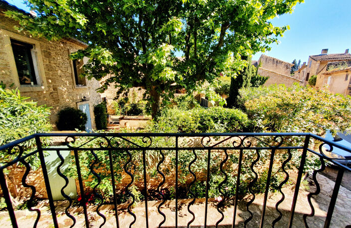 UZÈS   PONT DU GARD : Authentique maison de village avec ter — photo 2