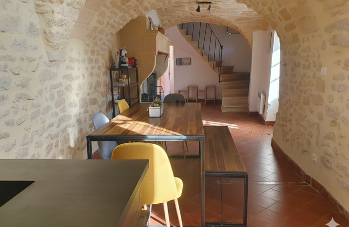 UZÈS   PONT DU GARD : Authentique maison de village avec ter — photo 4