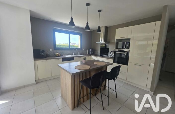 Vente Maison/villa 5 pièces — photo 3