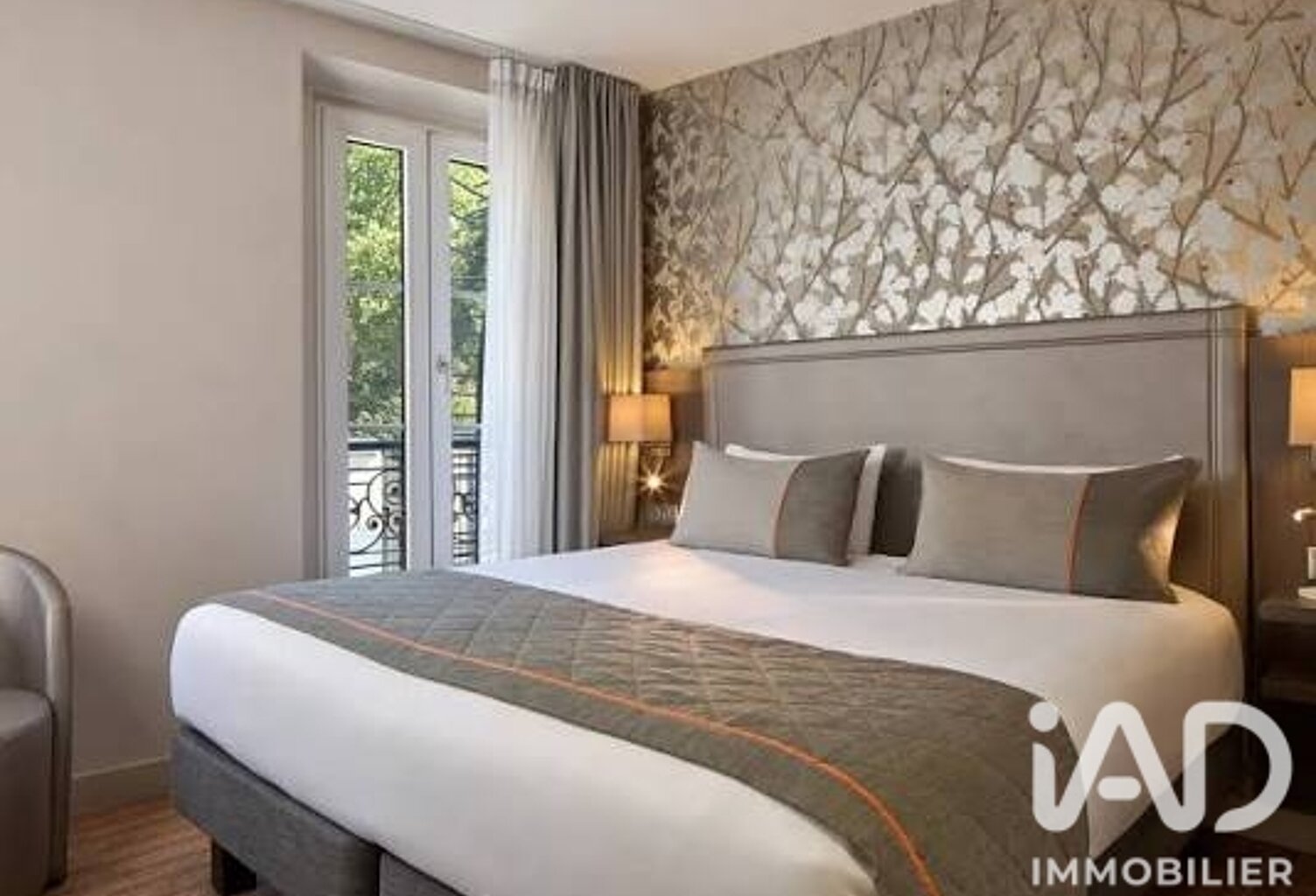 Vente Hôtel 650 m&sup2; — photo 1