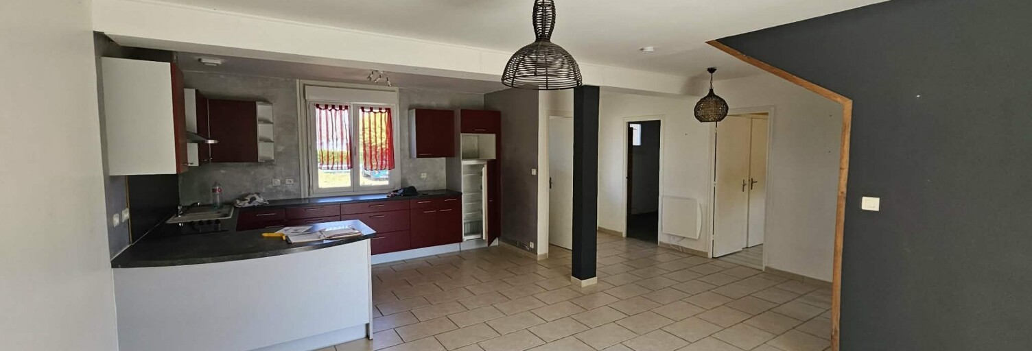 Maison 4 Pièces 87 m² à louer à Cléden-Poher (29270)