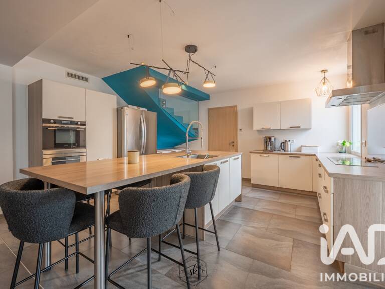 Vente Maison/villa 8 pièces — photo 1
